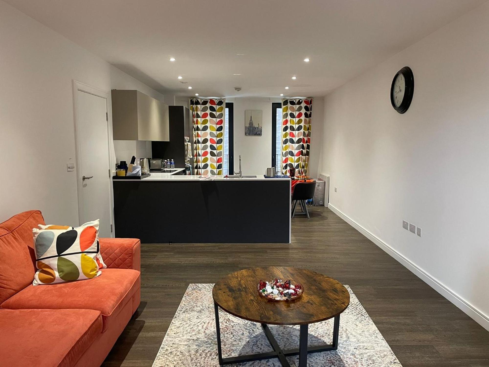 Modern En-Suite Room And Self Catering In 런던 외부 사진